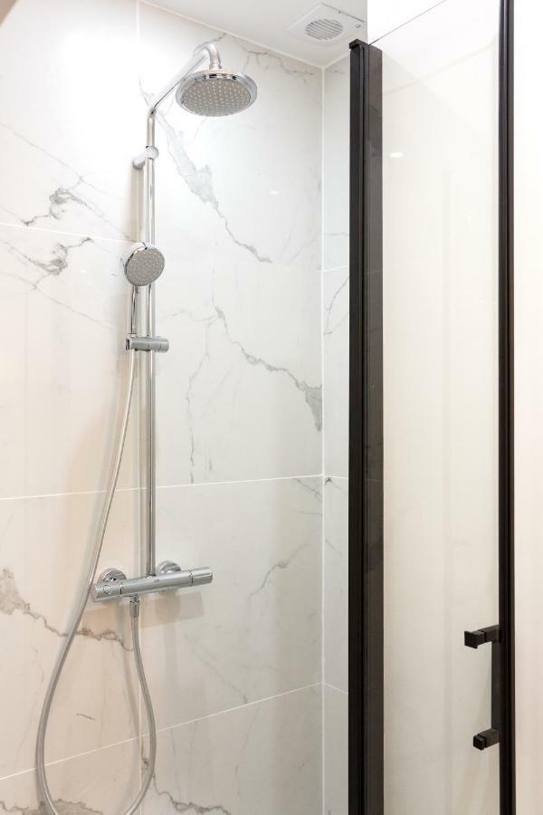 Habitat Parisien - Ponthieu Champs Elysees Dış mekan fotoğraf